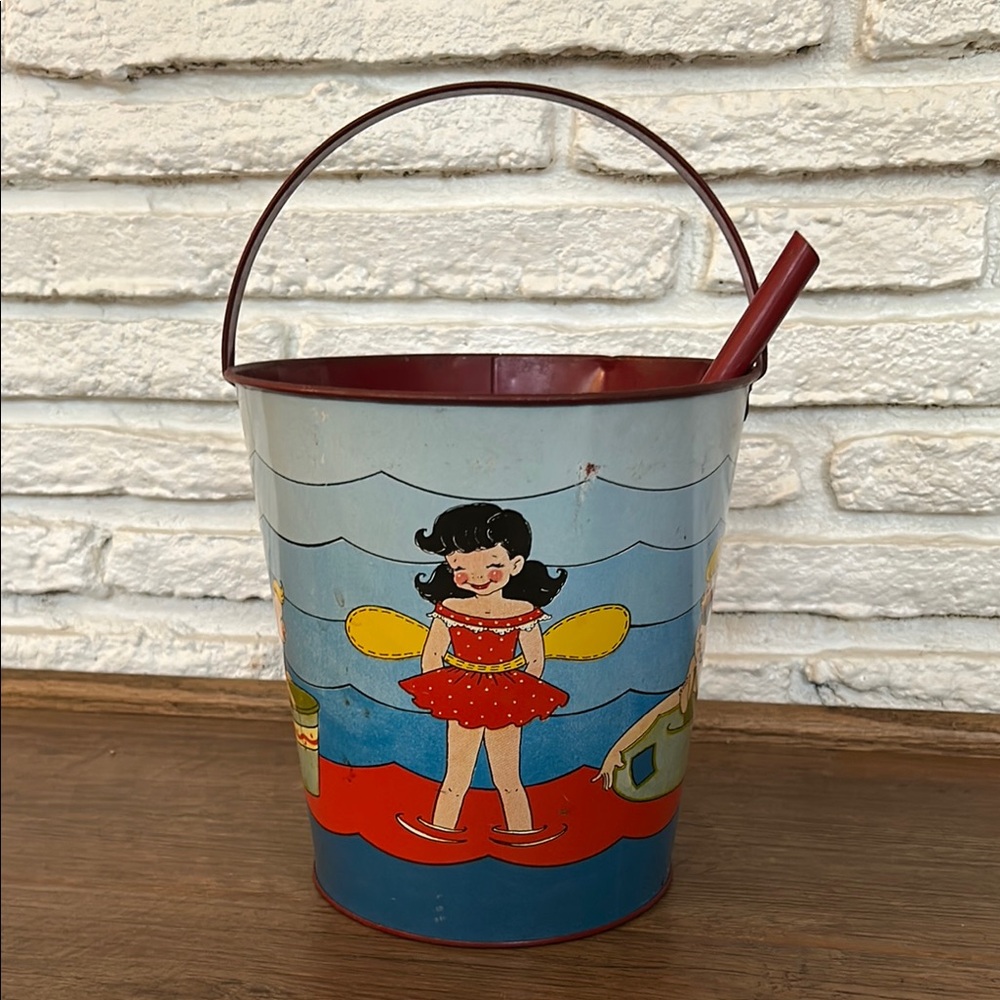 Vintage Ohio Art Company Metal Sand Bucket
